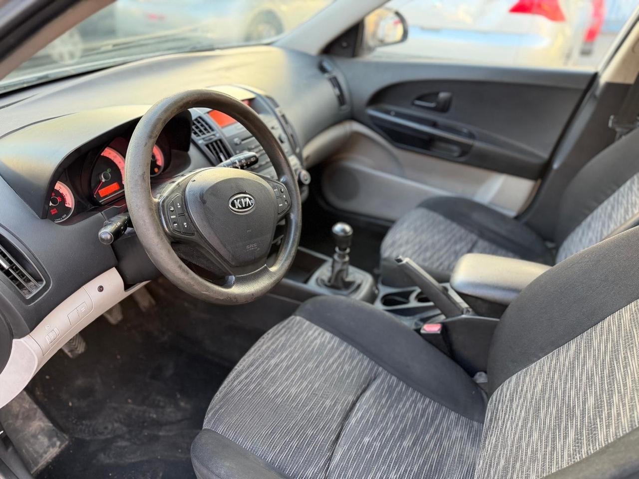 Kia Ceed 1.4GPL COM GANCIO TRAINO