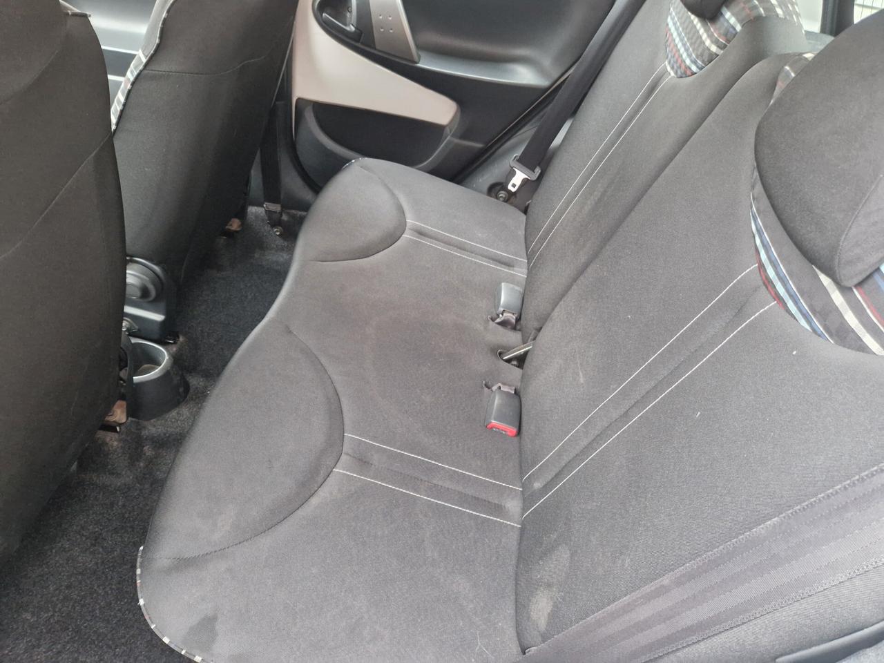 Citroen C1 benzina 5 porte neopatentati