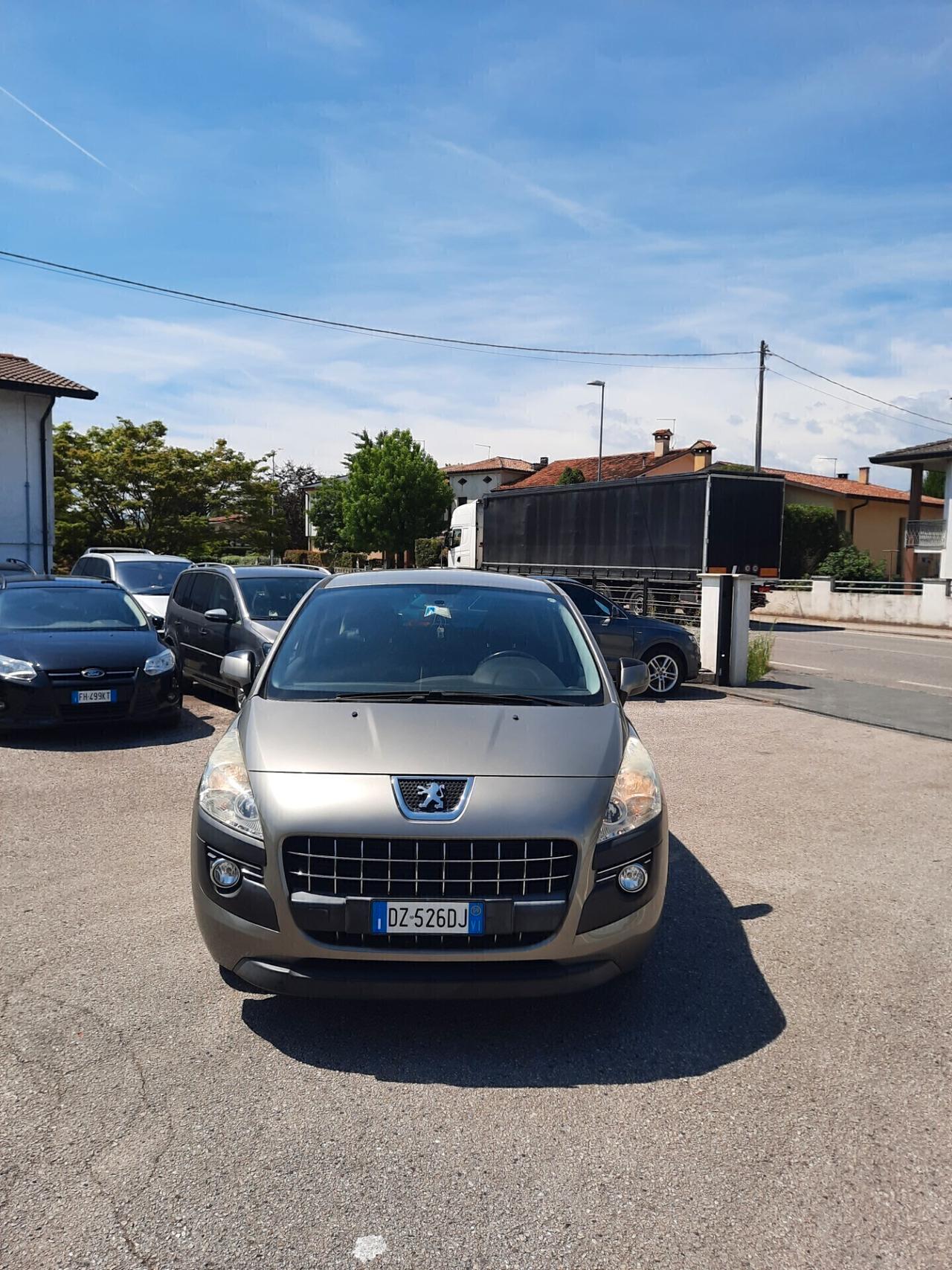 Peugeot 3008 1.6 HDi 110CV 4 TIPI DI GUIDA UNI,PROPRIETARIO