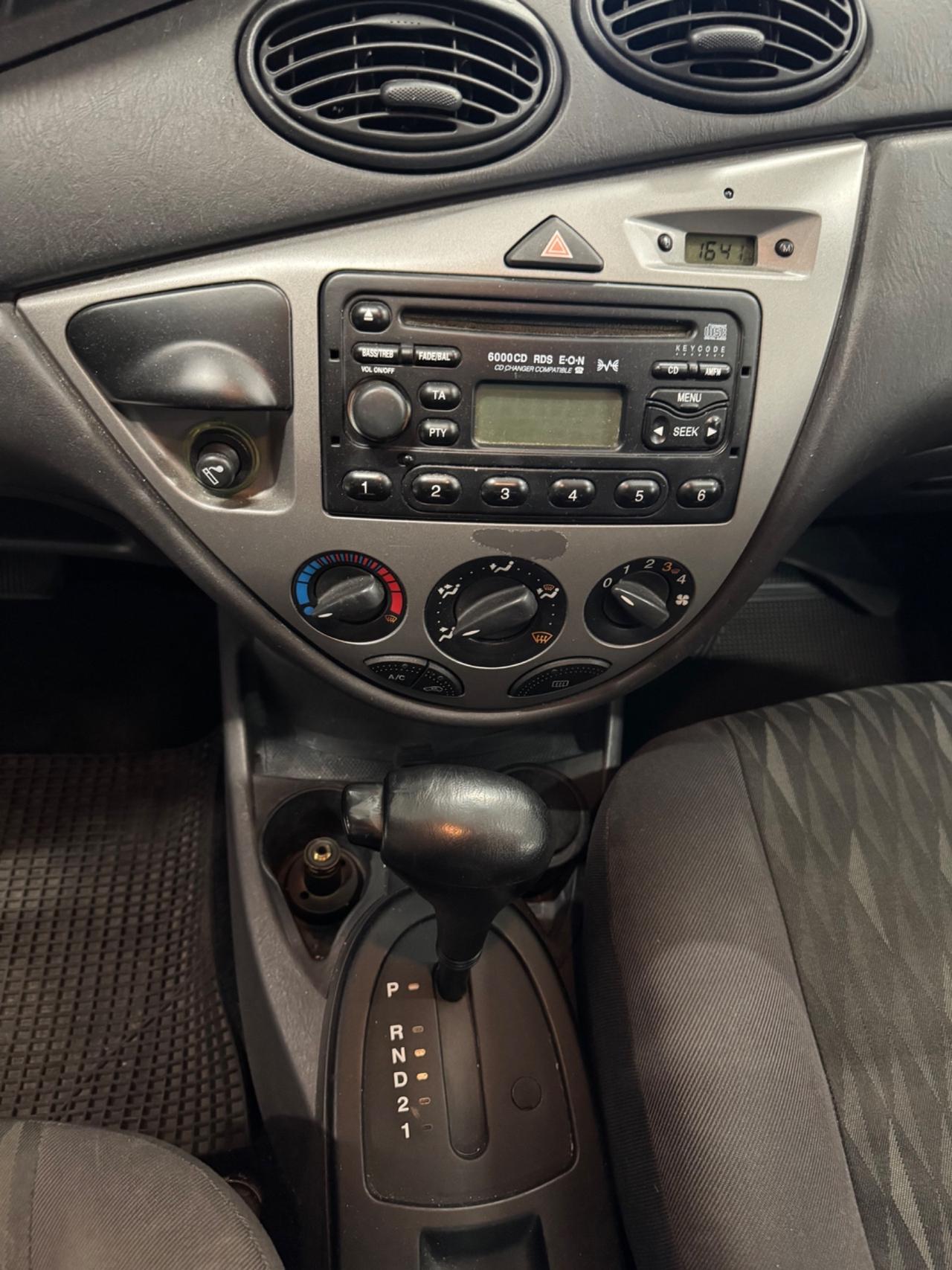 Ford Focus 5p AUTOMATICA - NEOPATENTATI - GPL - ASI