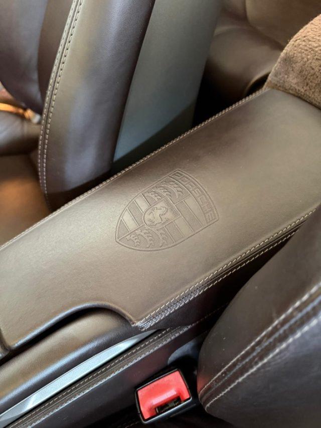 PORSCHE 911 Turbo Cabriolet //SPORT-CHRONO//COCOA//
