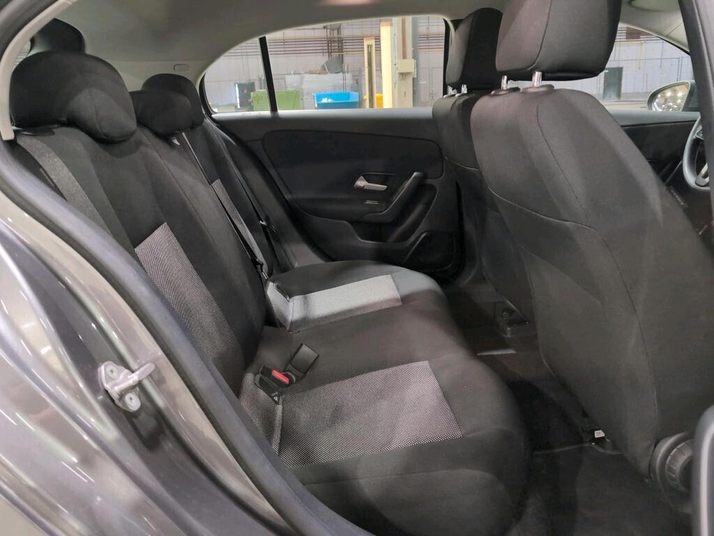 Mercedes-benz A 180 d Business