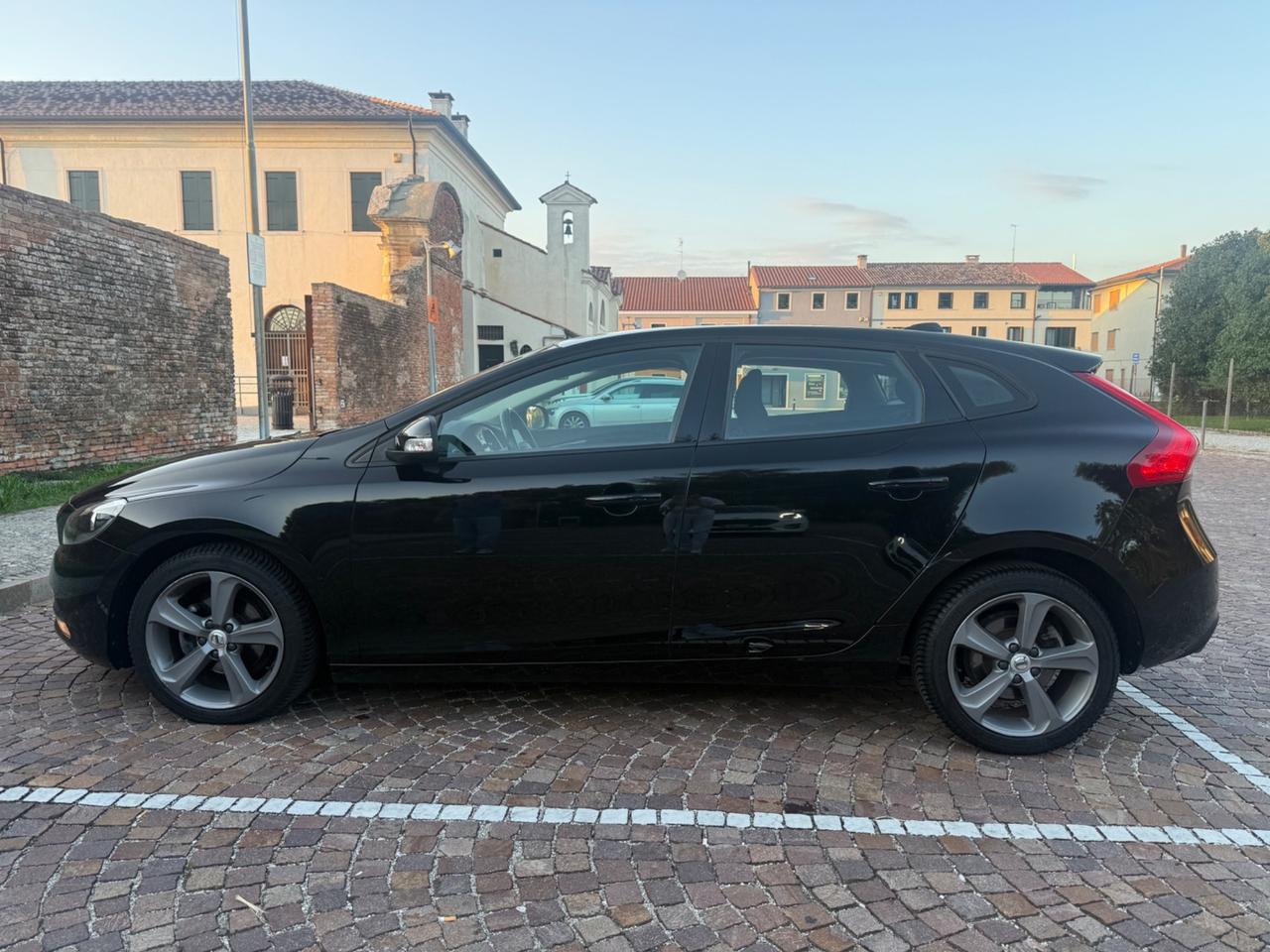 Volvo V40 D2 Business Plus
