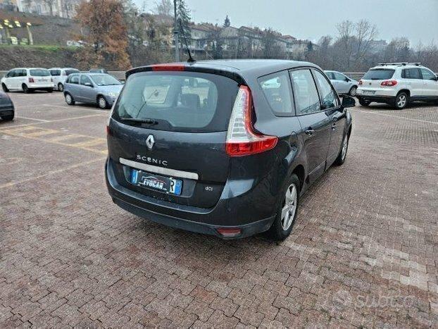 Renault Scenic 7 POSTI VALUTIAMO USATO/SCAMBIO
