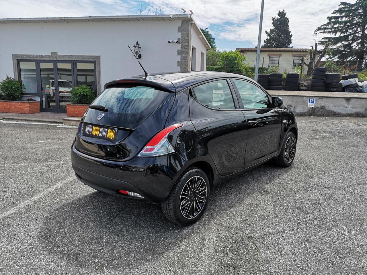 LANCIA Ypsilon 1.2 69 CV 5p. GPL Ecochic Gold PROMO WEB