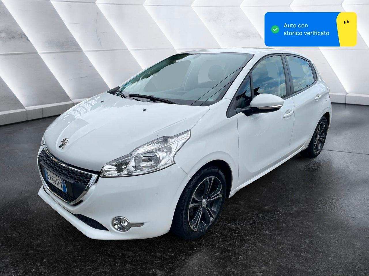 Peugeot 208 1.4 HDi 68 CV 5 porte Allure