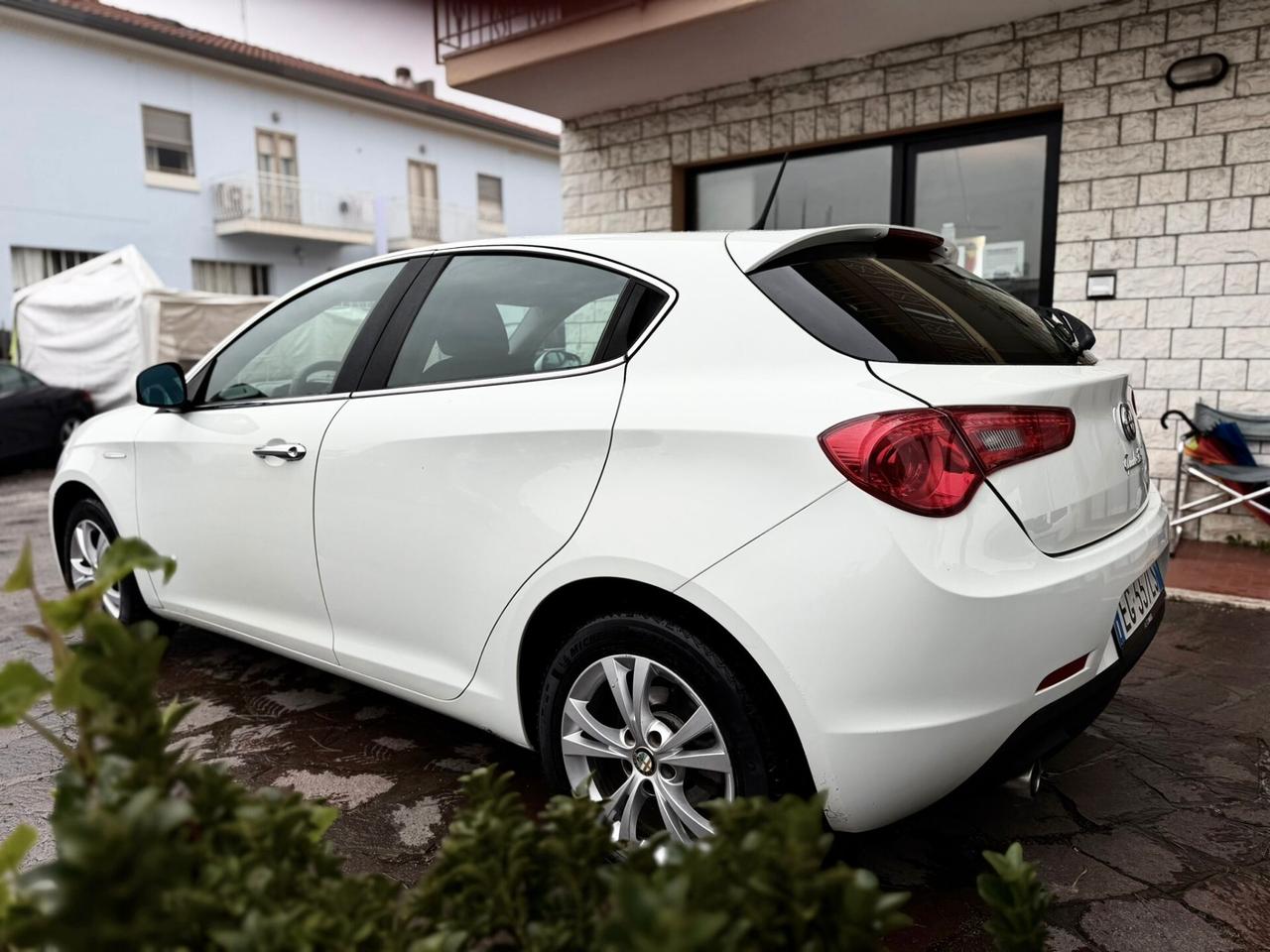 Alfa Romeo Giulietta 1.6 JTDm-2 105 CV Progression