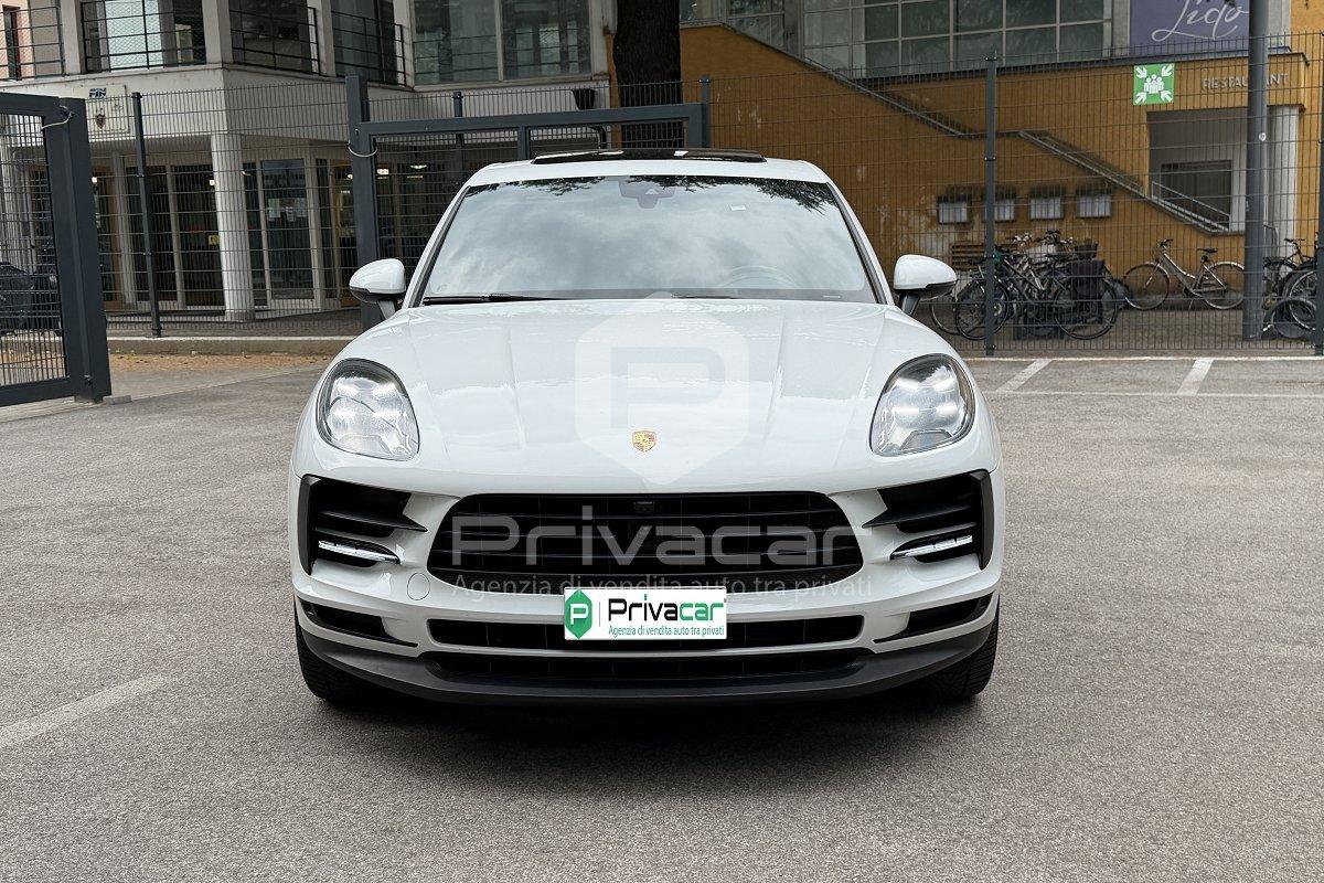 PORSCHE Macan 2.0
