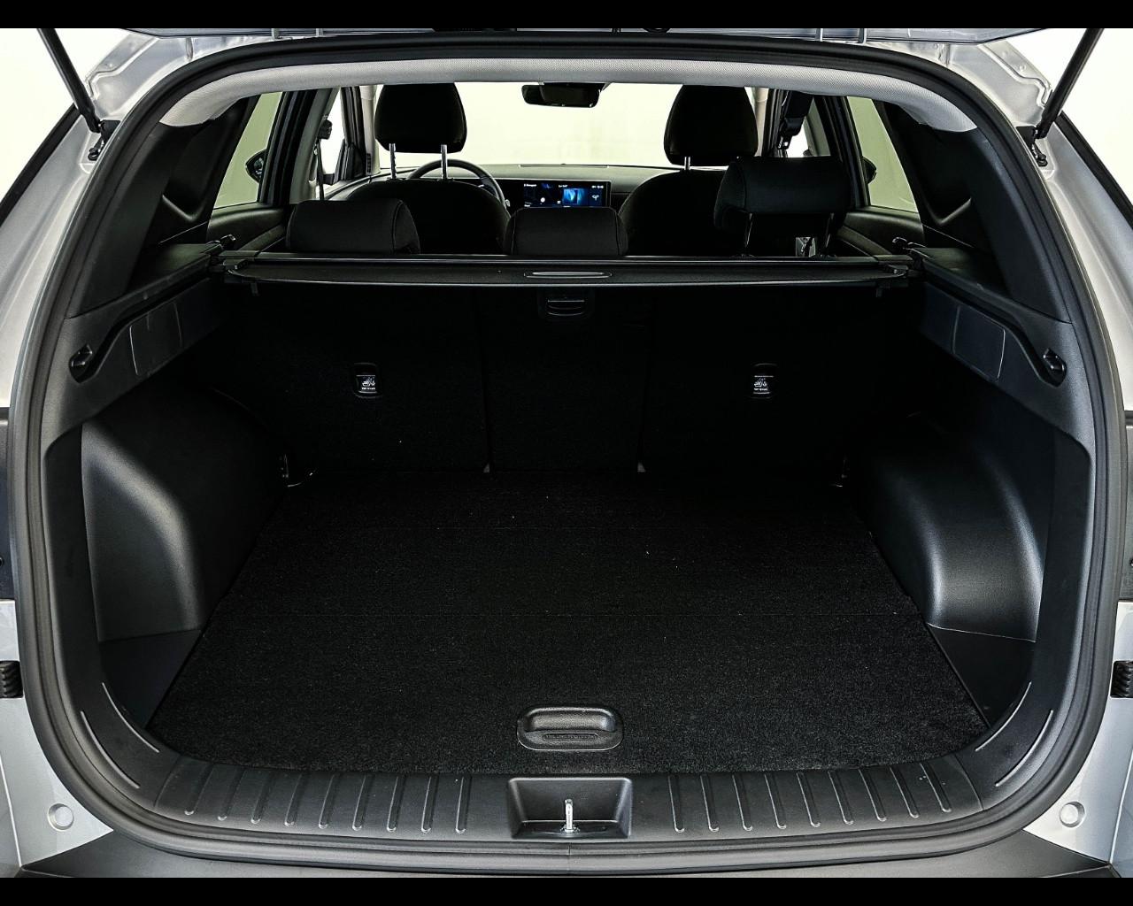HYUNDAI TUCSON PE 1.6HEV AT 2WD BUSINESS
