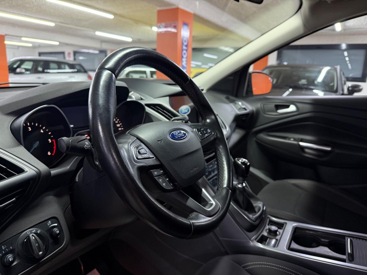 Ford Kuga 1.5 TDCI 120 CV S&S 2WD Titanium