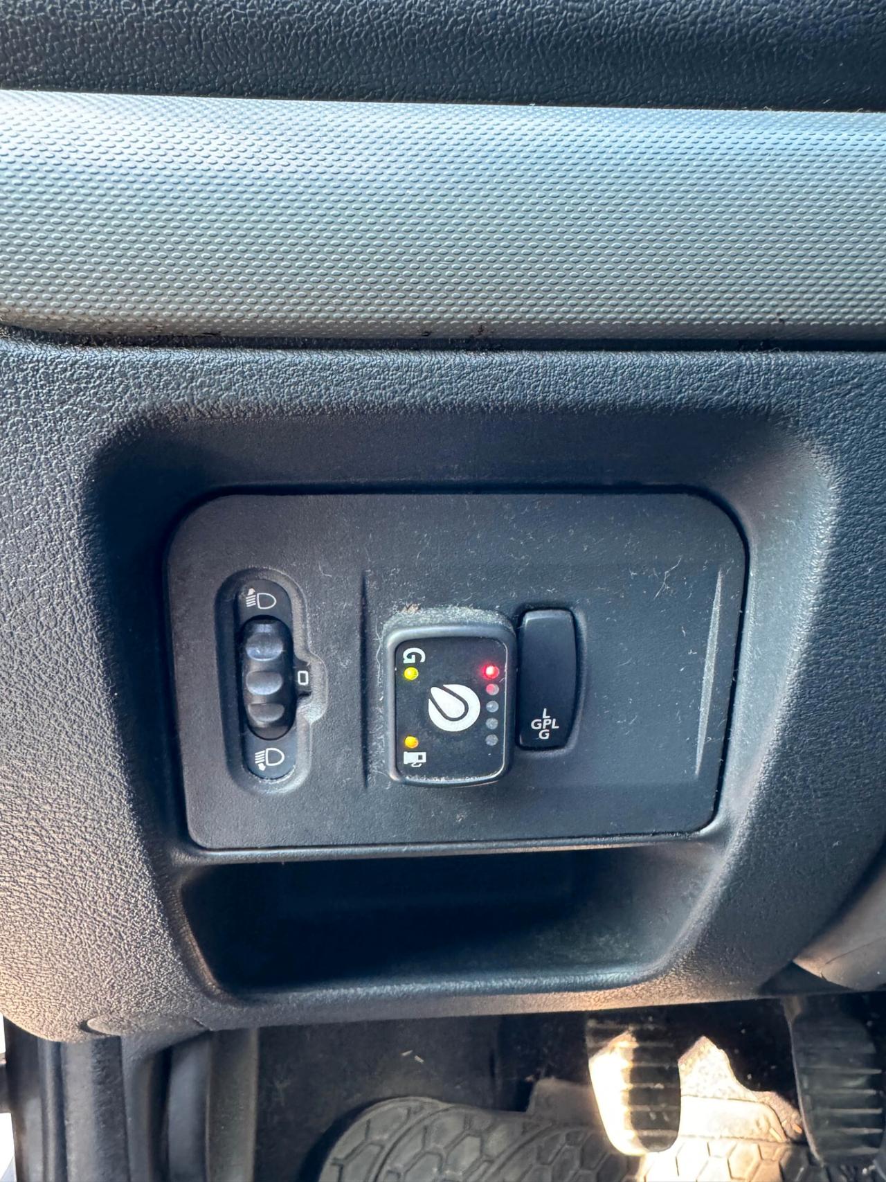 Renault Clio Storia 1.2 5 porte GPL OK NEOPATENTATI