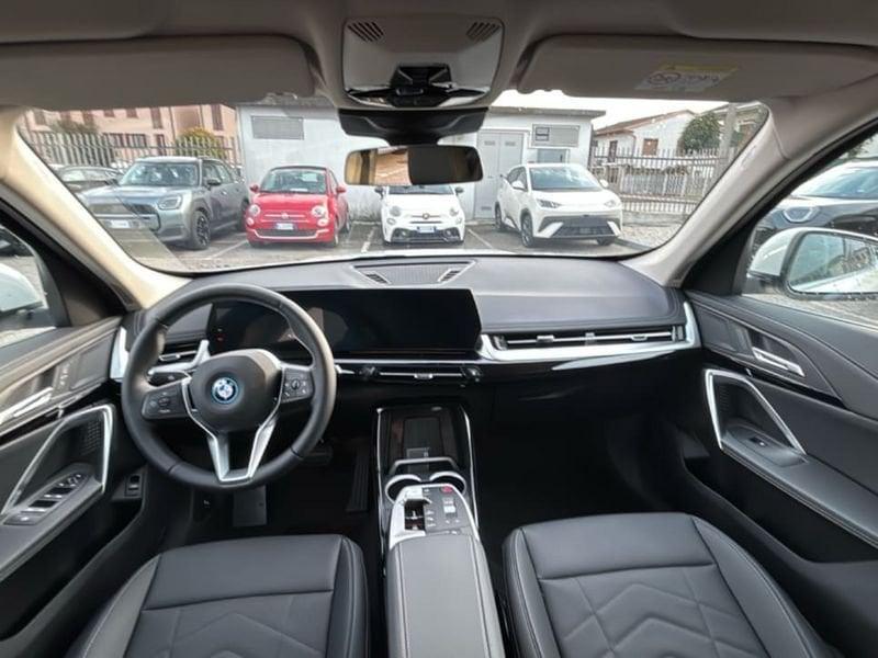 BMW iX1 eDrive20 Special Edition