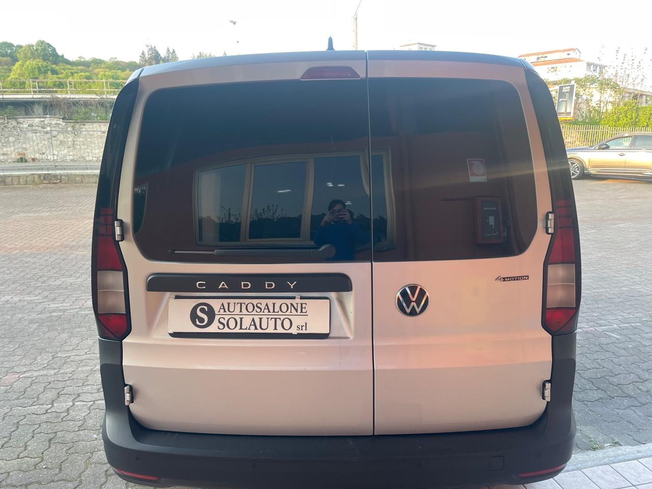 Volkswagen Caddy 2.0 TDI 122 CV 4Motion Furgone Business