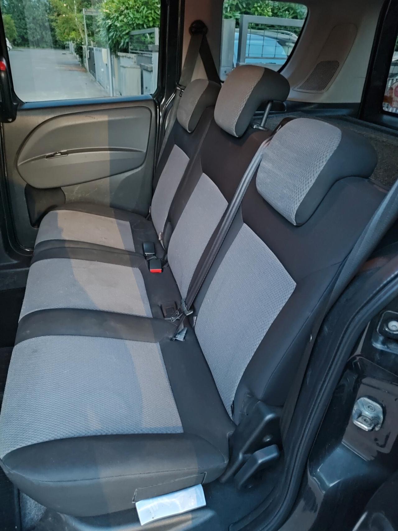 FIAT DOBLO 2011 A METANO DI CASA 1.4T-JET STUPENDO