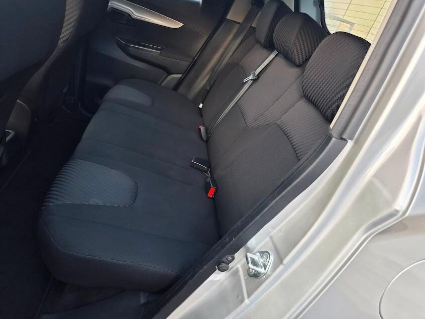 Mahindra KUV100 1.2 VVT K6+