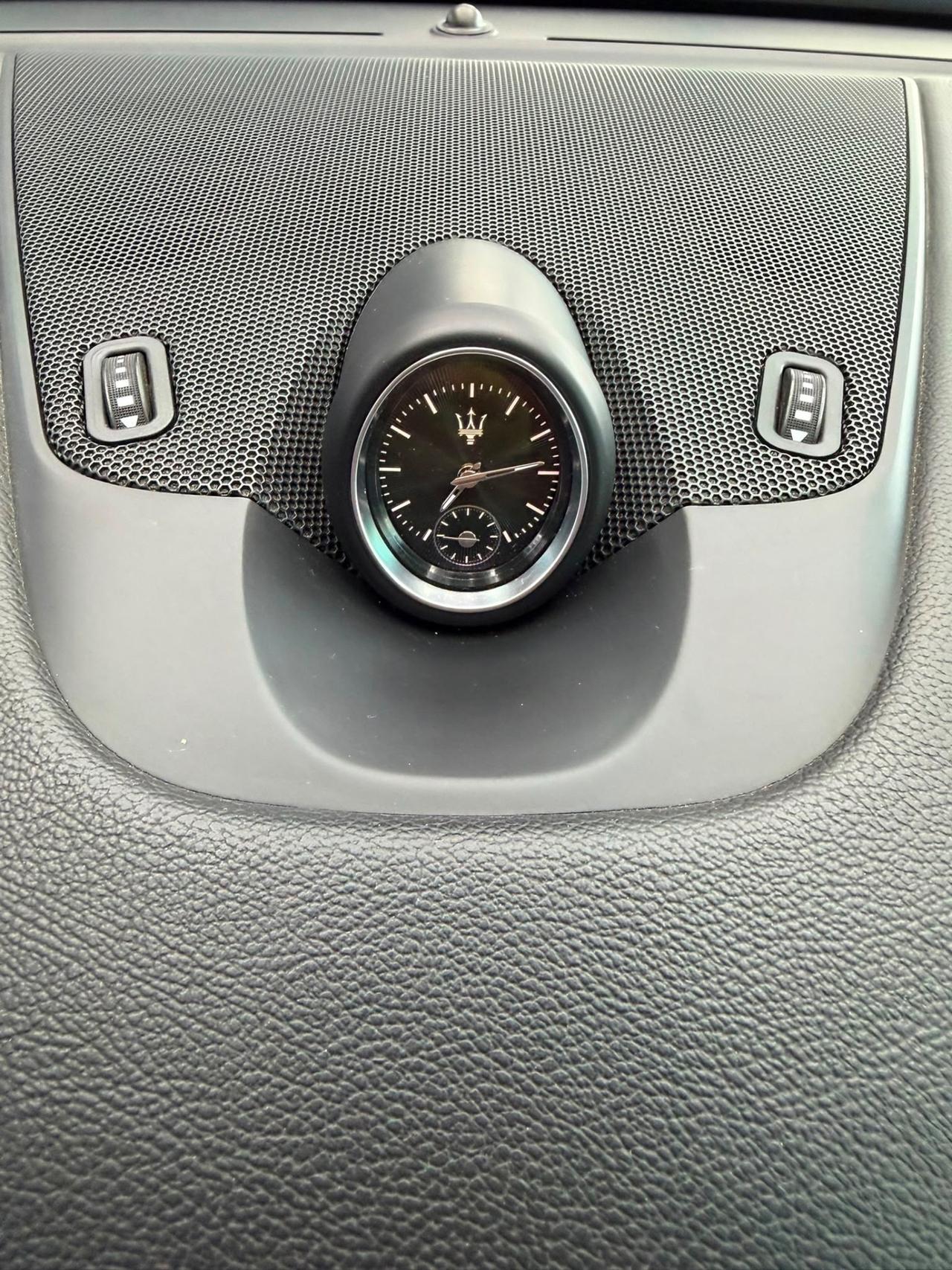 Maserati Levante V6 Diesel 275 CV AWD TETTO