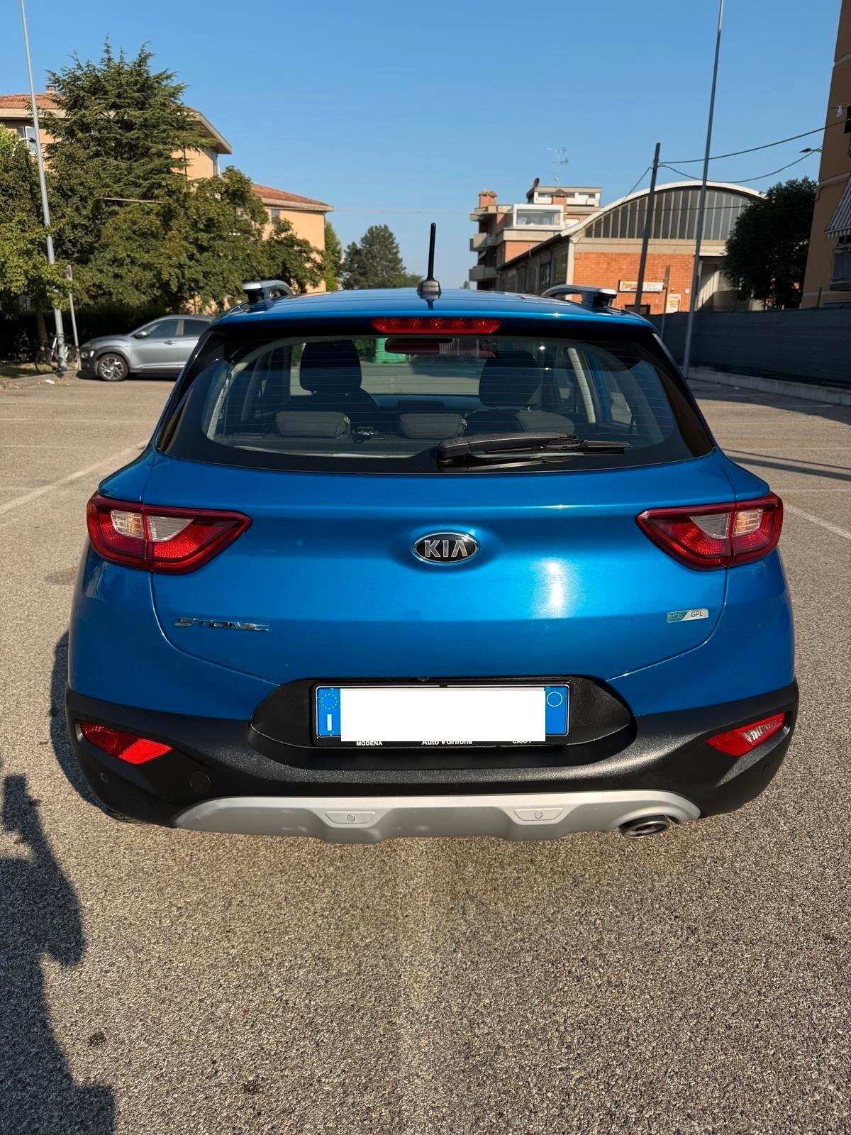 Kia Stonic 1.2 Gpl - NEOPATENTATI - 12 MESI DI GARANZIA -