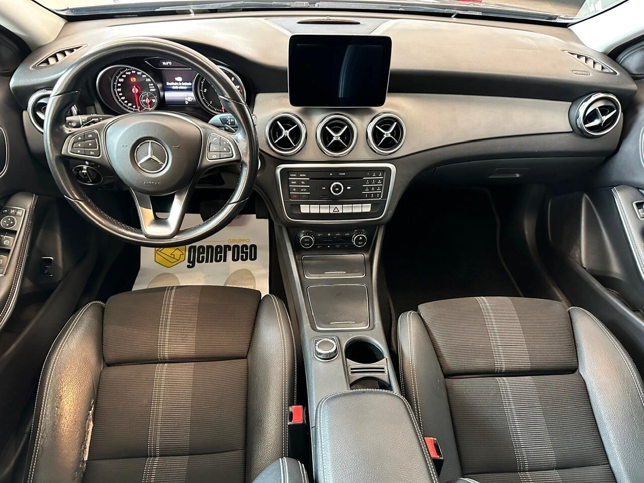 Mercedes-benz GLA 200d Auto Sport Navi Led Garanzia