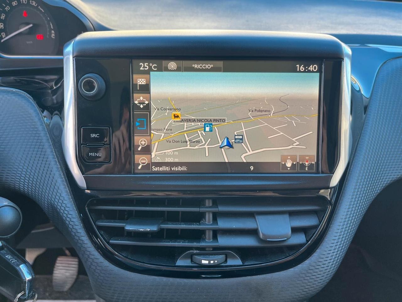 Peugeot 2008 BlueHDi 120 S&S Féline