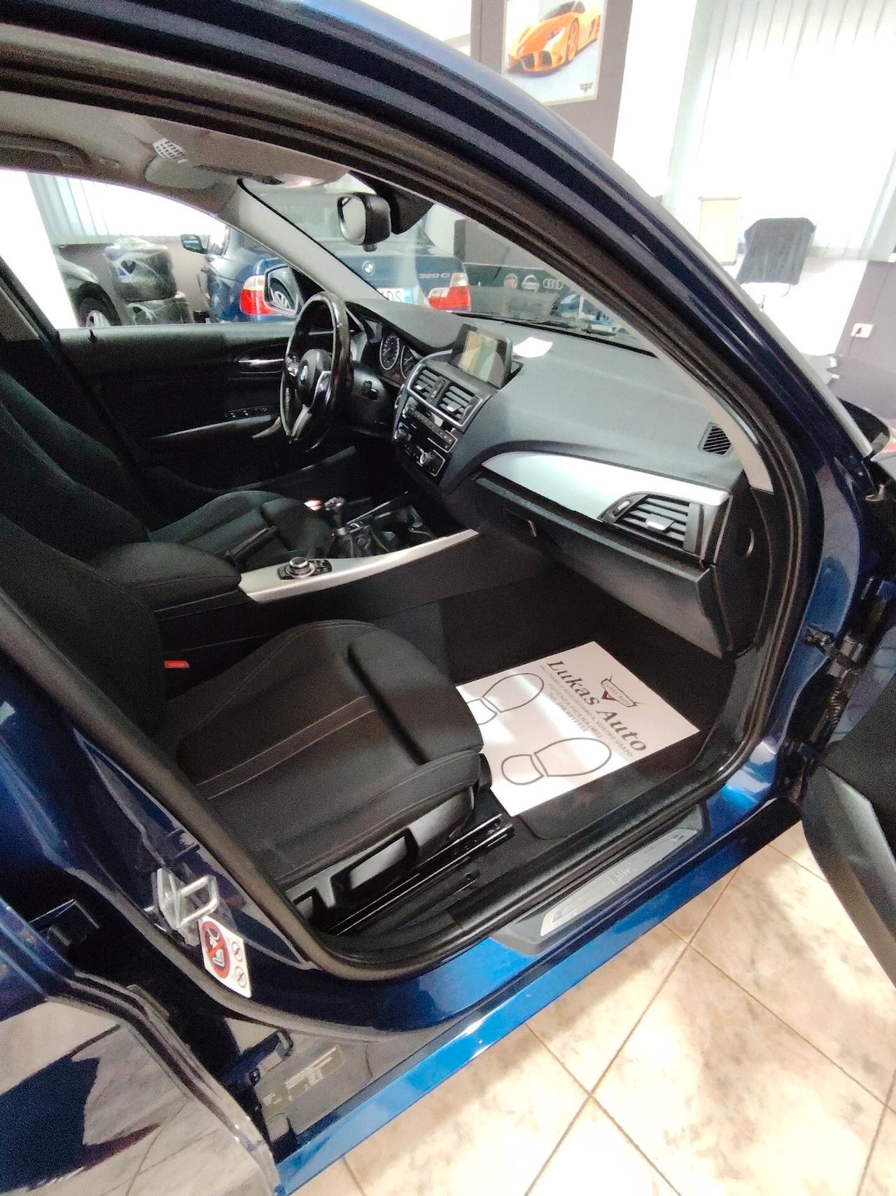 Bmw 116 116d 5p. Urban