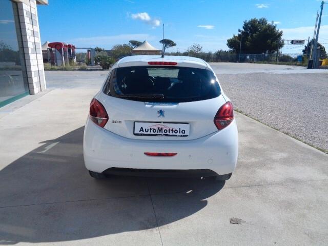 Peugeot 208 BlueHDi 75 5 porte Allure