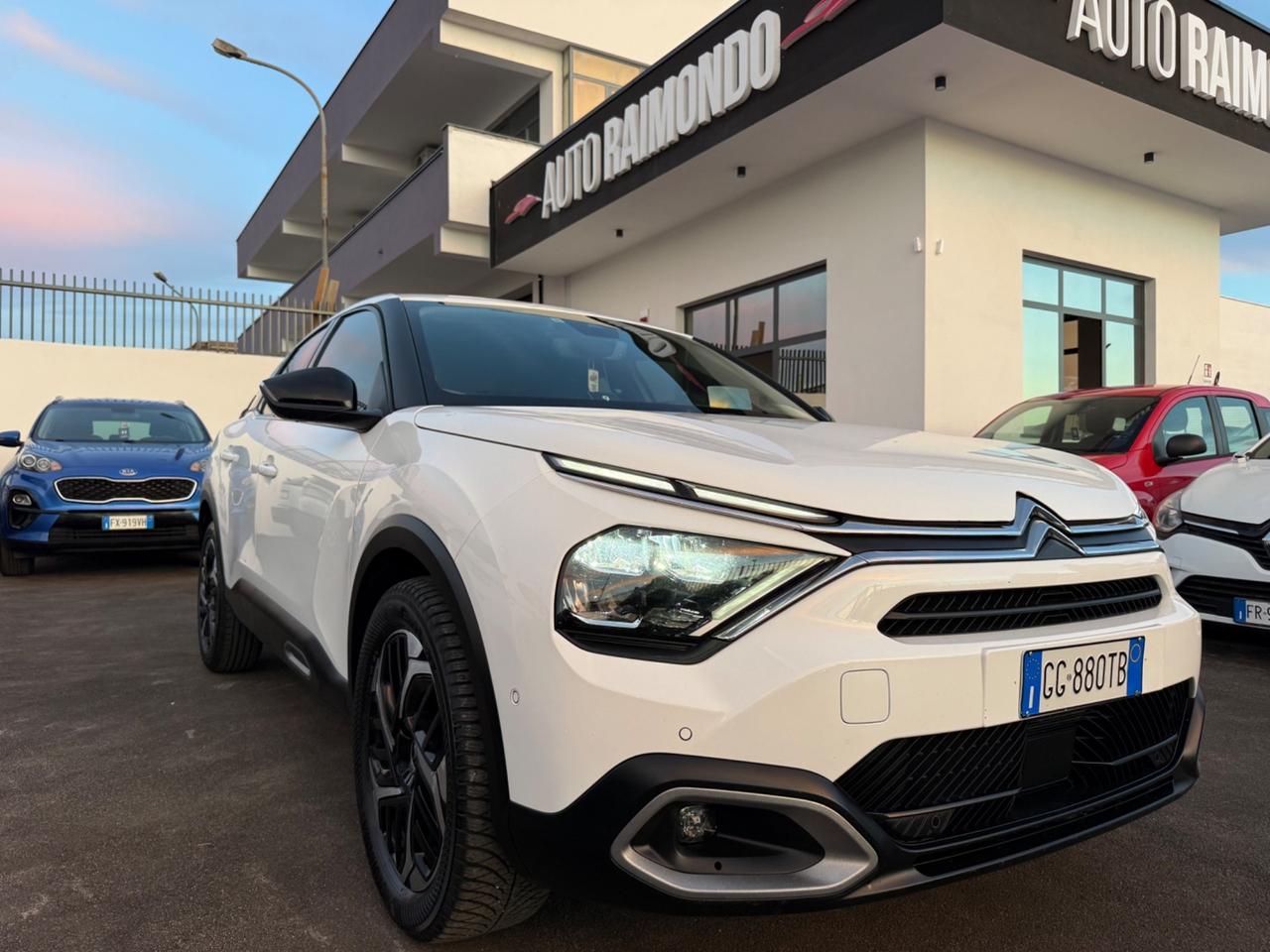 Citroen C4 PureTech 130 S&S EAT8 Shine