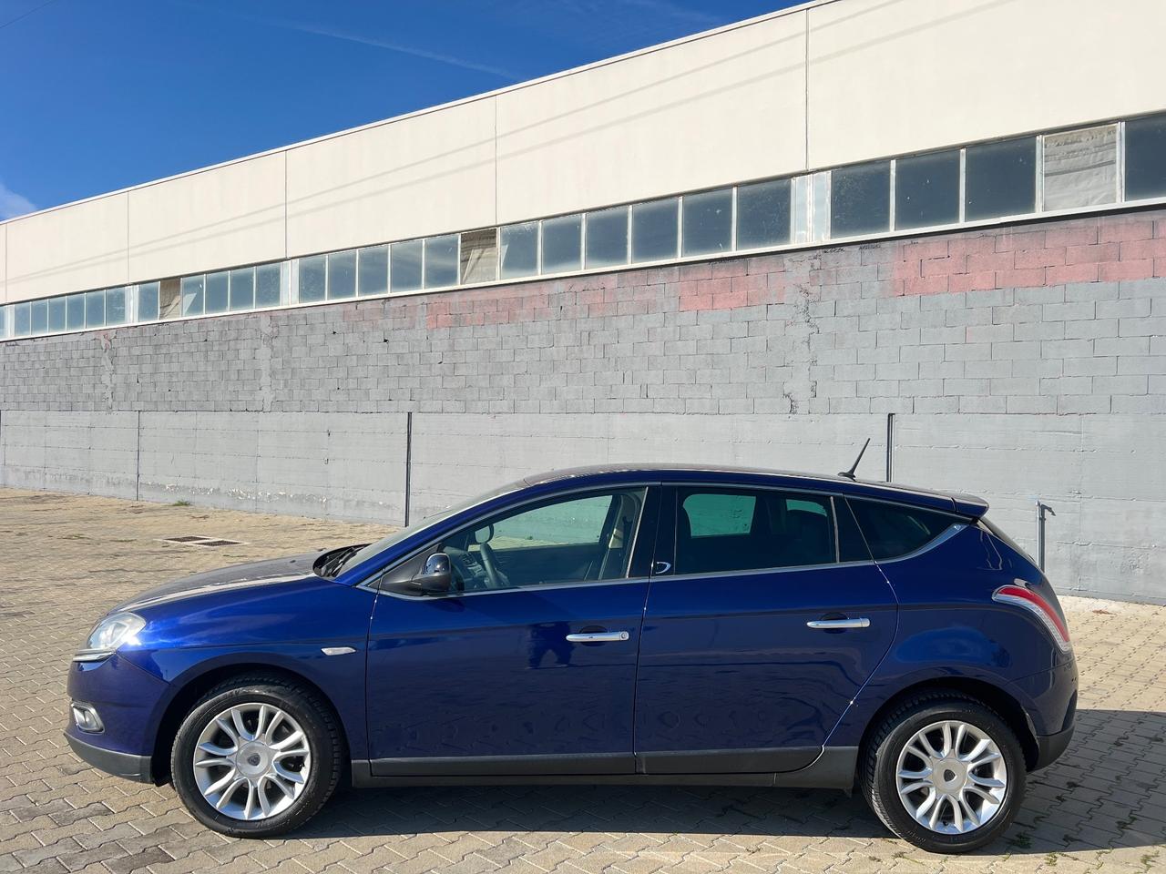 Lancia Delta 1.6 MJT 120cv Platino - 2013