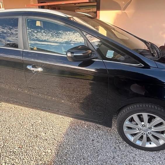 Kia Carens 1.7 CRDi 115 CV Class