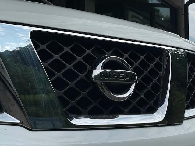 Nissan Navara 2.5 dCi 4 porte Double Cab ANNO 2008