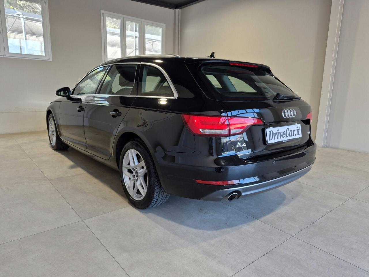 Audi A4 AVANT 2.0 TDI 150CV S-TRONIC LED NAVI CLIMA 3 ZONE SEDILI RISC. WIRELESS