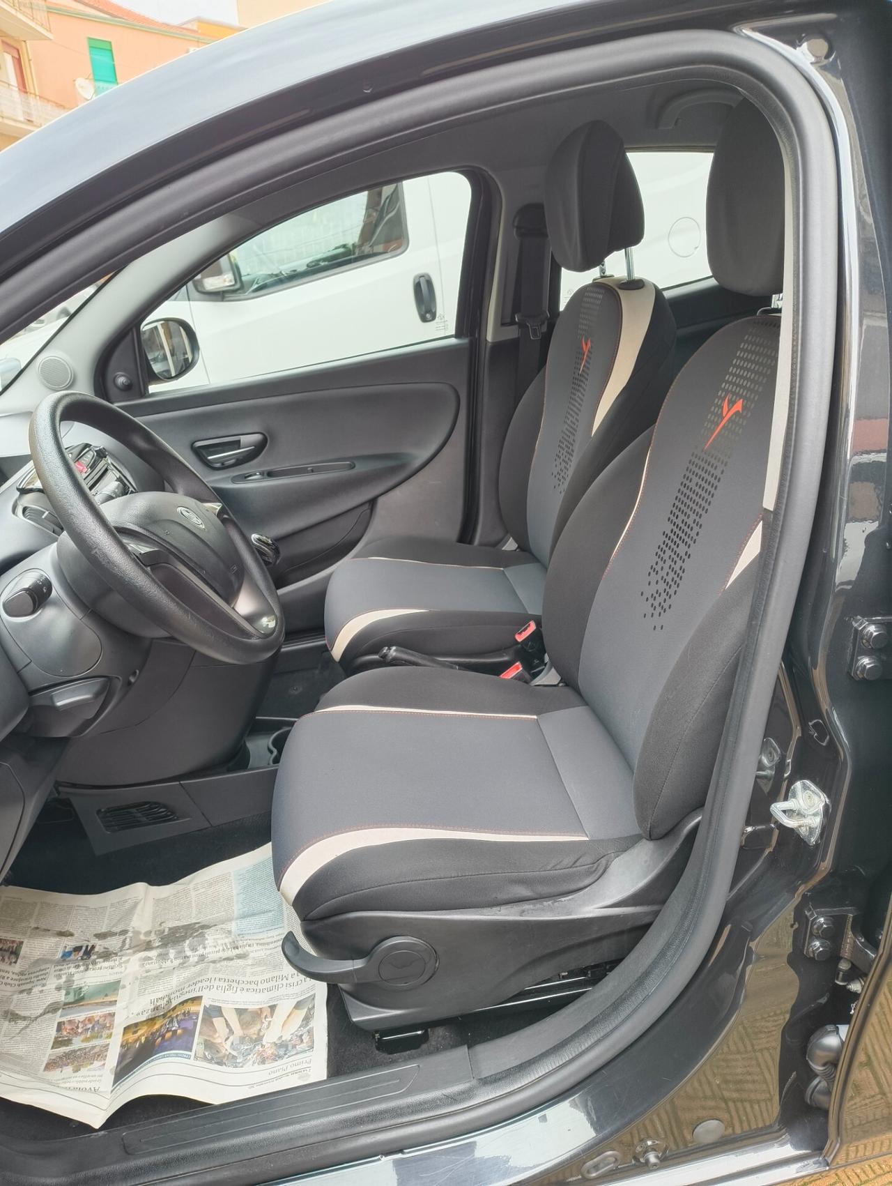 Lancia Ypsilon 1.3 MJT 16V 95 CV 5 porte S&S Elefantino