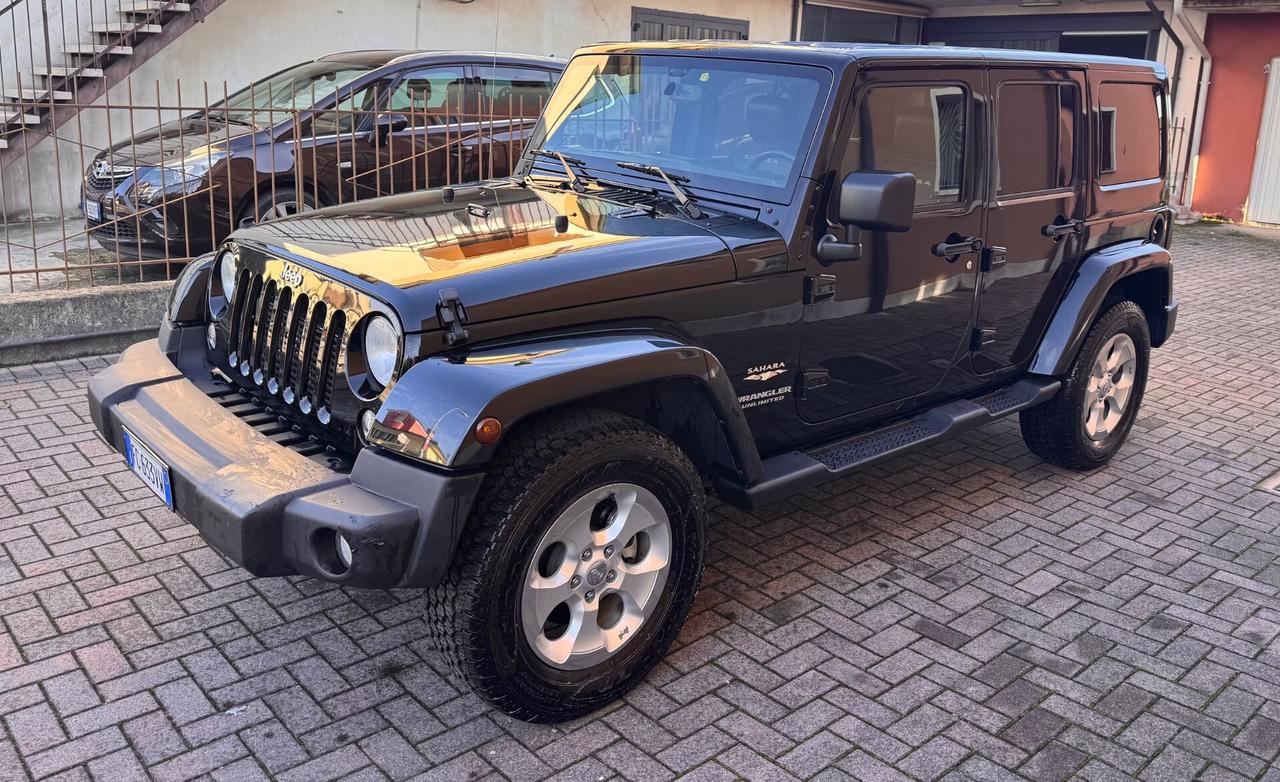 Jeep Wrangler Unlimited 2.8 CRD DPF Sahara Auto