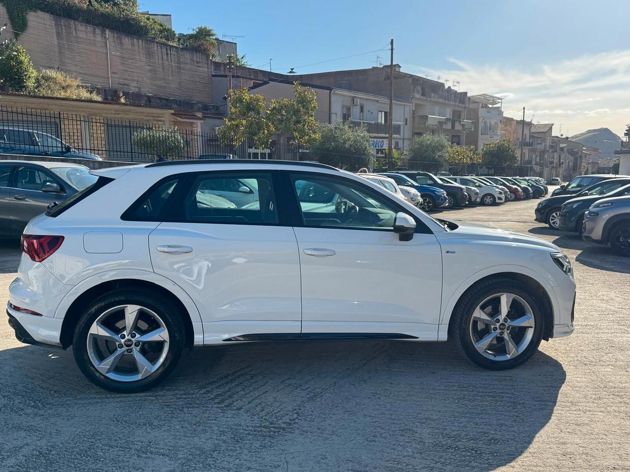 Audi Q3 35 TDI S tronic line edition