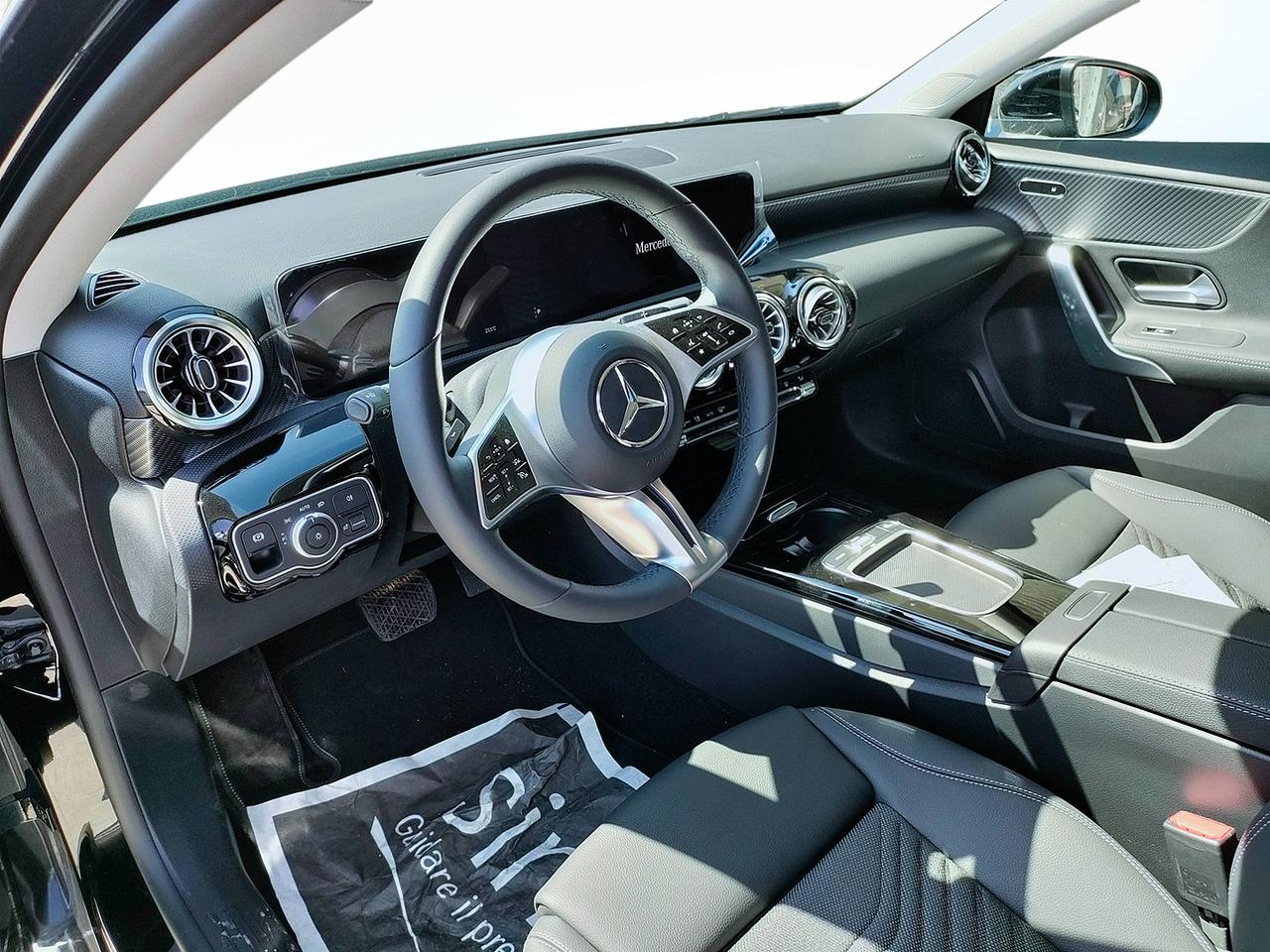 Mercedes-Benz A 250 e Plug-in hybrid Automatic