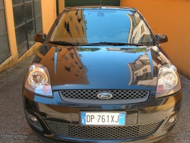Ford Fiesta 1.2 16V 3p. Clever