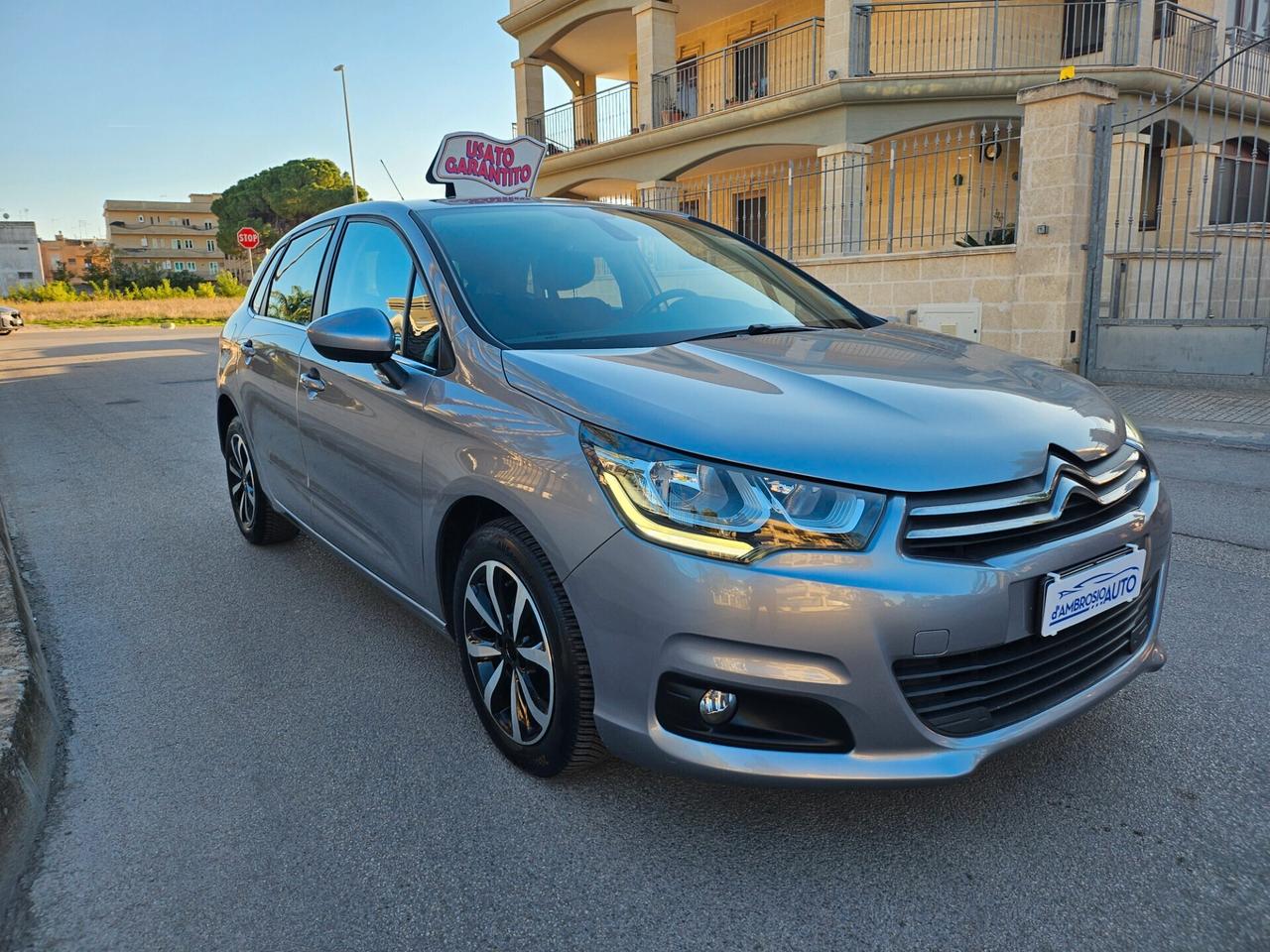 Citroen C4 Berlina 5pt. 1.6 BlueHdi 100cv Fell my 18