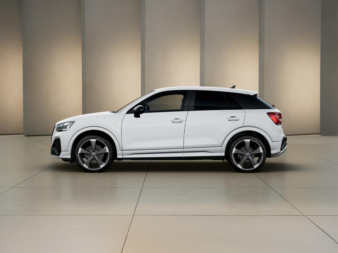 Audi Q2 30 2.0 tdi identity black