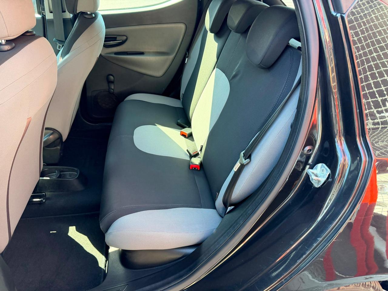 Lancia Ypsilon 1.2 69 CV 5 porte GPL Ecochic Gold