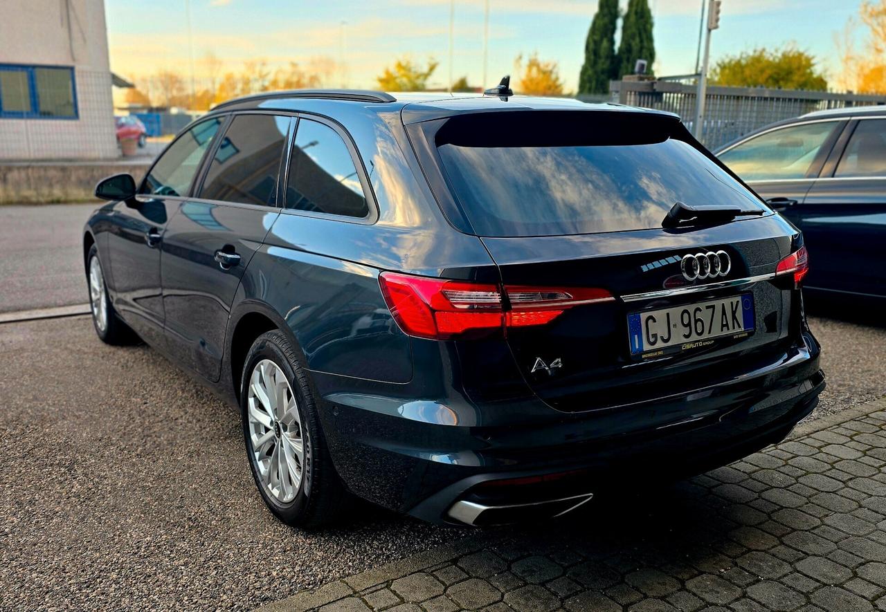 Audi A4 Avant 35 TDI/163 CV S tronic virtual cockpit