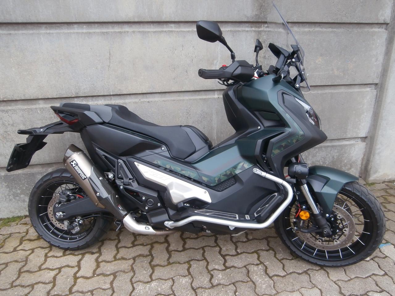 Honda X-ADV 750 (2018 - 20) 2020 passaggio incluso.