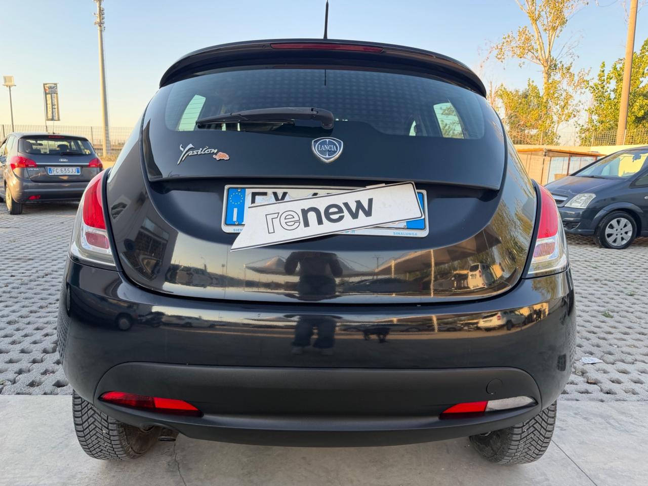 Lancia Ypsilon 0.9 TwinAir 85 CV 5 porte Metano Ecochic Gold