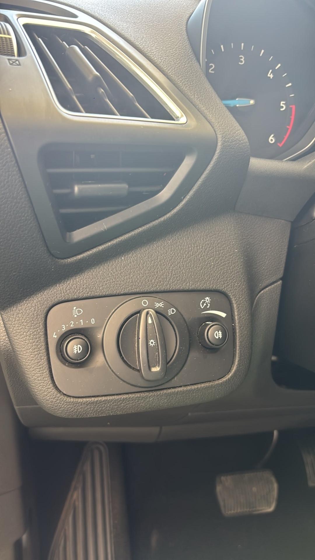 Ford C-Max7 2.0 TDCi 150CV Powershift Start&Stop Business