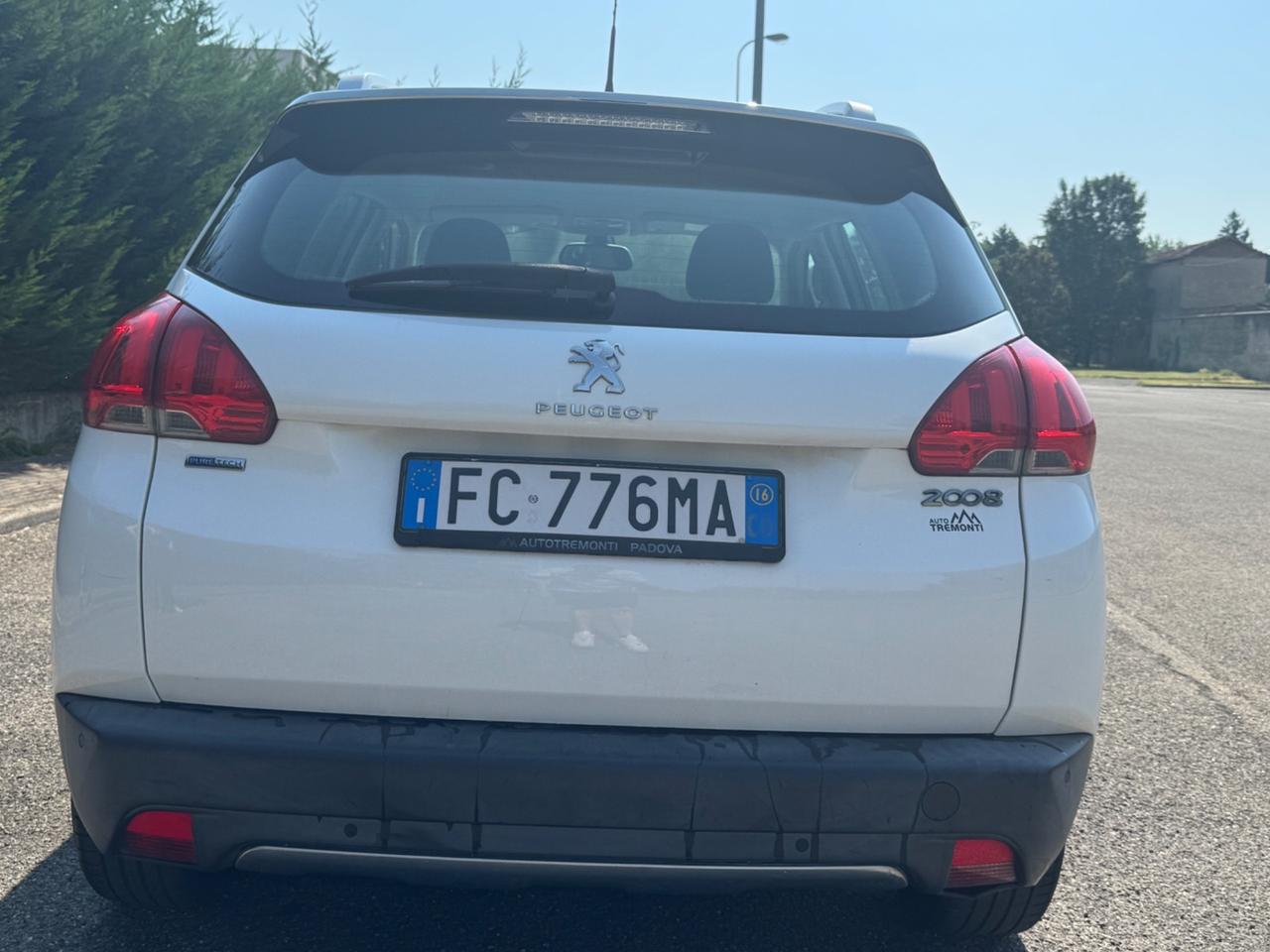 Peugeot 2008 PureTech 82 Allure
