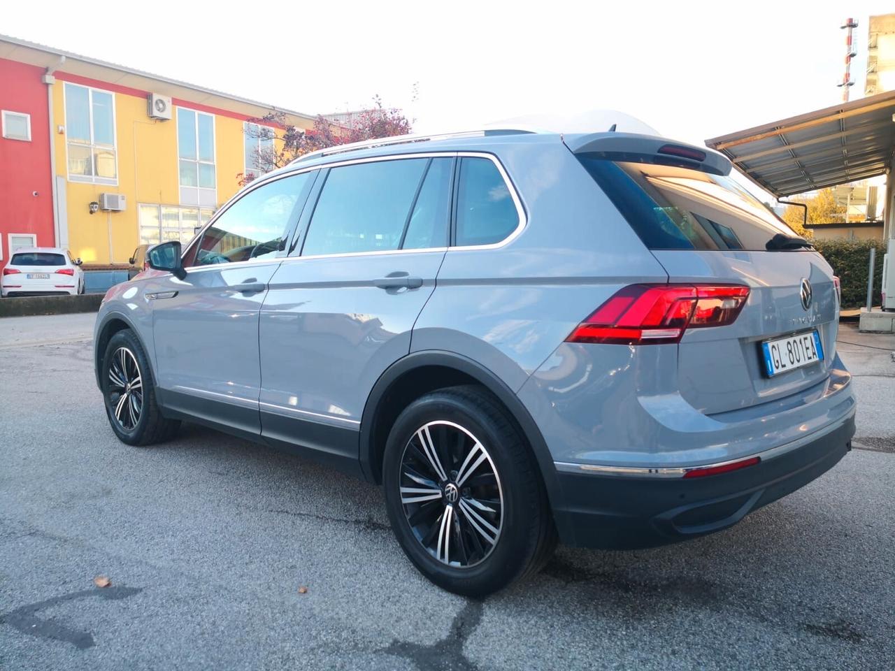 Volkswagen Tiguan 2.0 TDI 150 CV SCR DSG Life ***COCKPIT DISPLAY***
