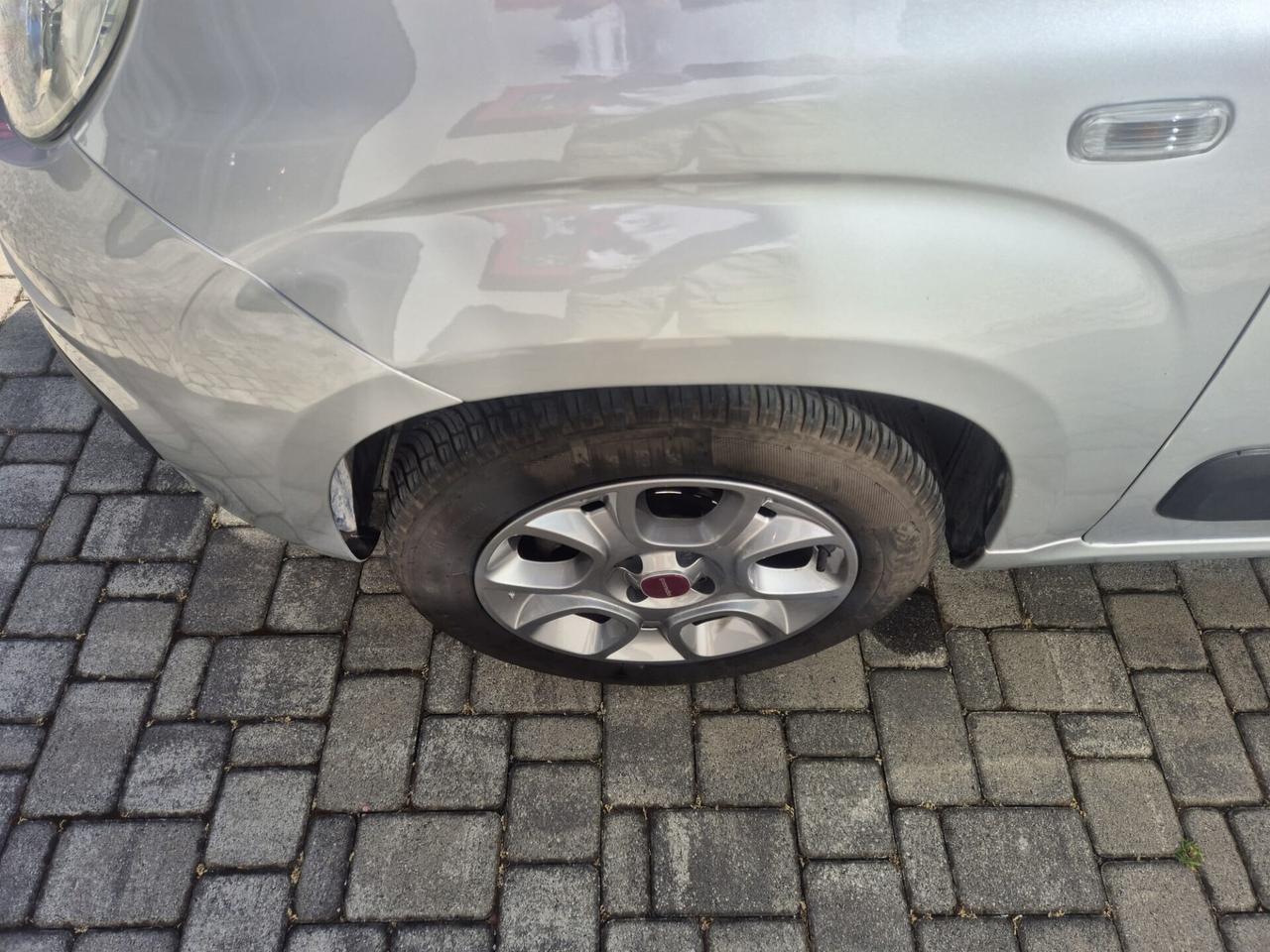 Fiat Panda 0.9 TwinAir Turbo Natural Power Lounge