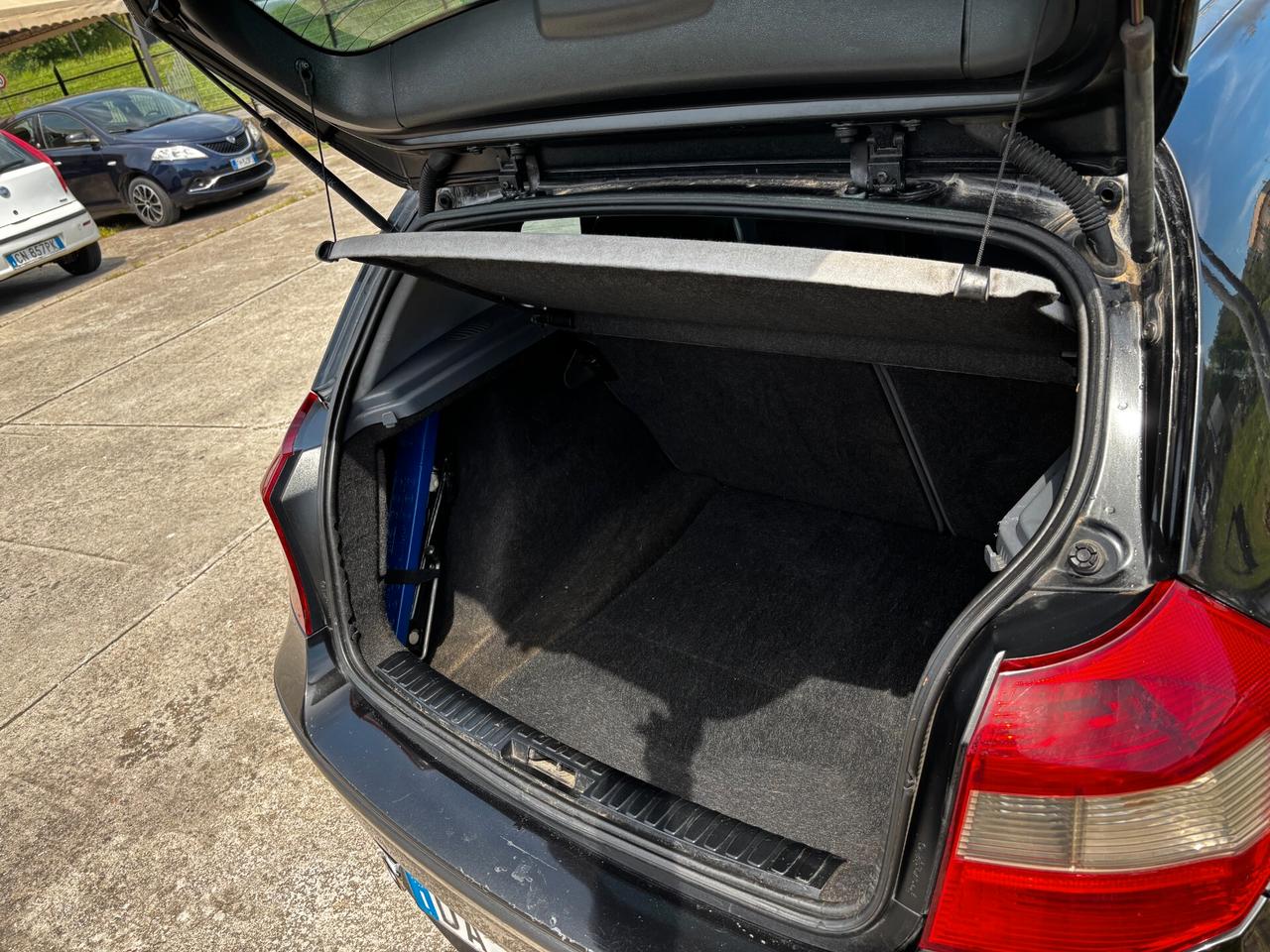 Bmw 120 120d cat 5 porte Eletta
