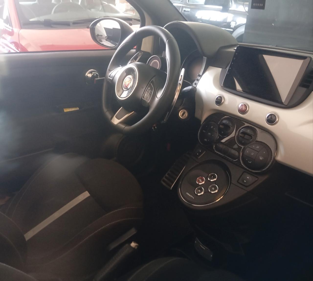 Abarth 500 C 1.4 Turbo T-Jet MTA