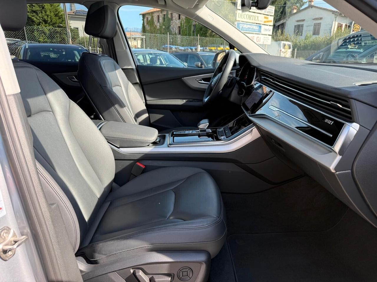 Audi Q7 55 TFSI quattro tiptronic Business