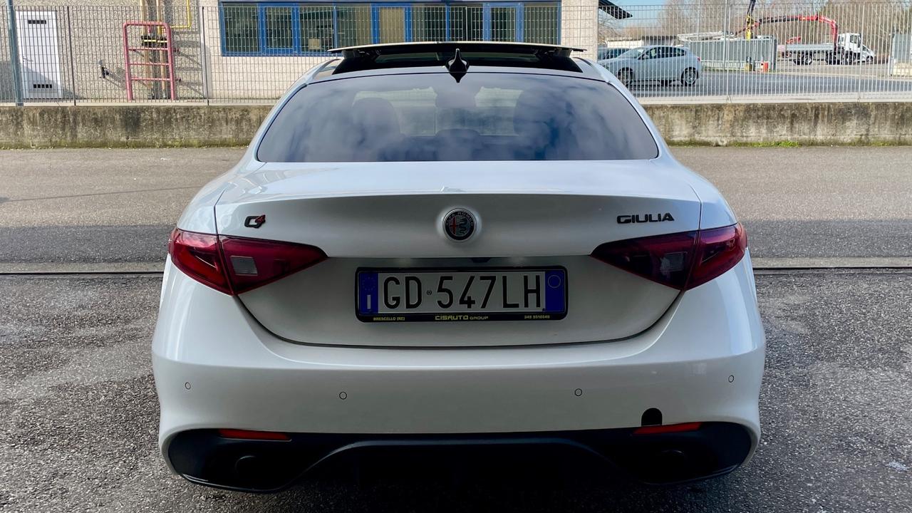 ALFA ROMEO GIULIA 2.2 VELOCE AT8 Q4 210CV - TETTO, PELLE, SEDILI RISCALDATI
