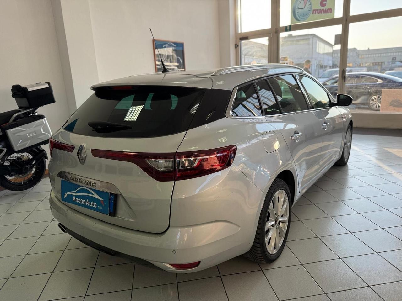 Renault Megane 1.5d solo per rivenditori 2017